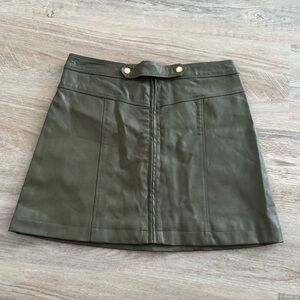 Abercrombie and Fitch Green Leather Mini Skirt Size 6 Fall Fashion